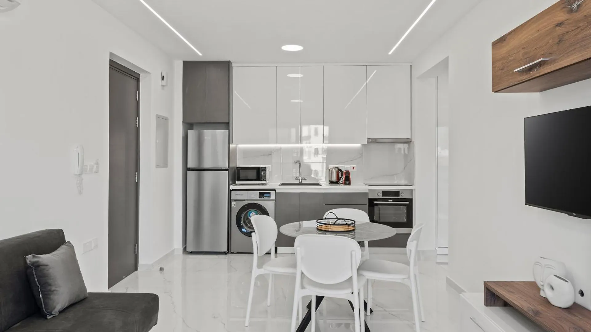 Maestro City Apartments Ларнака Кипр