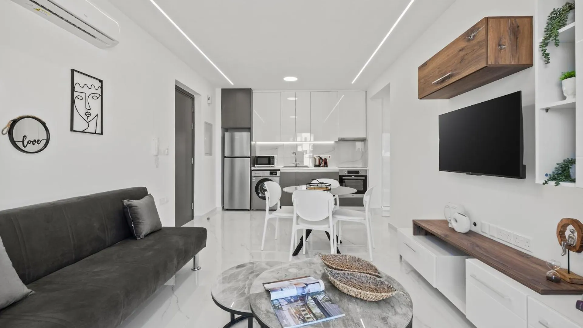 Maestro City Apartments Ларнака