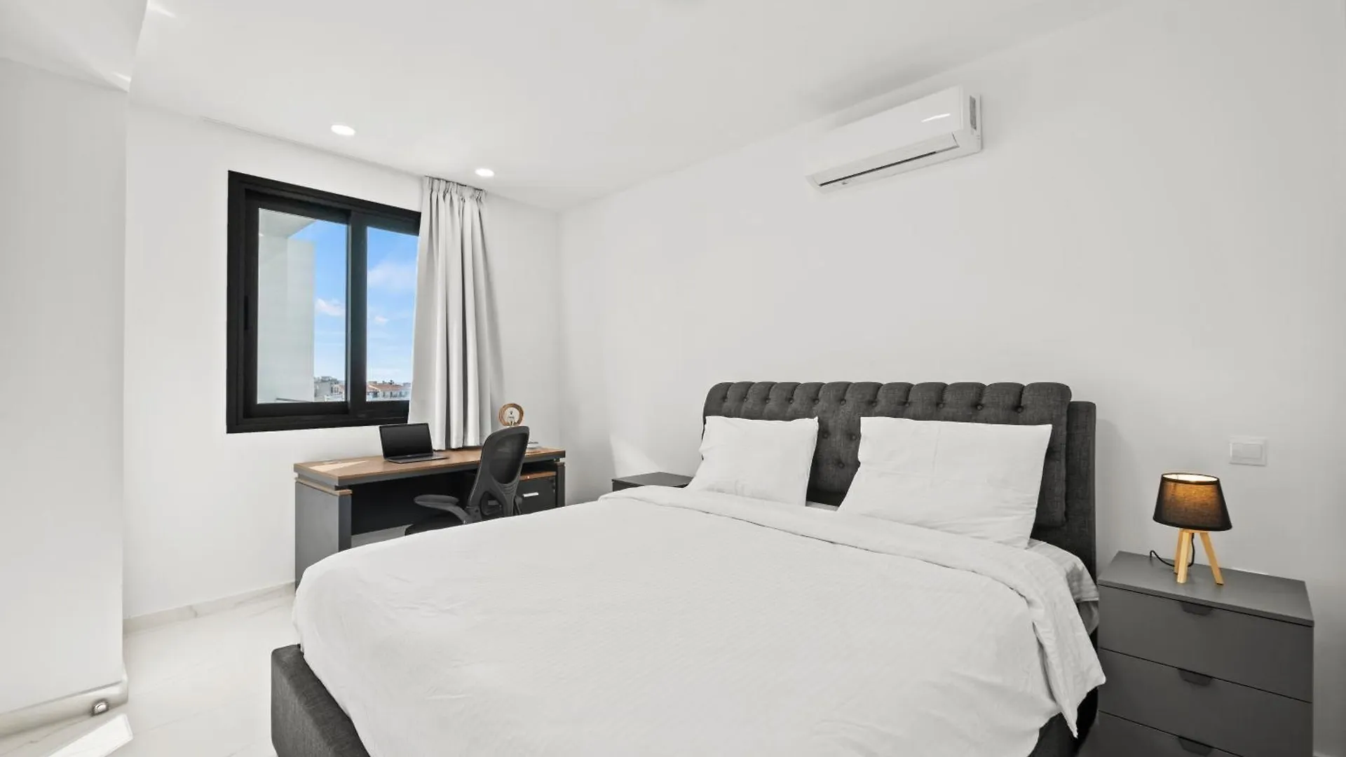 Maestro City Apartments Ларнака Кипр