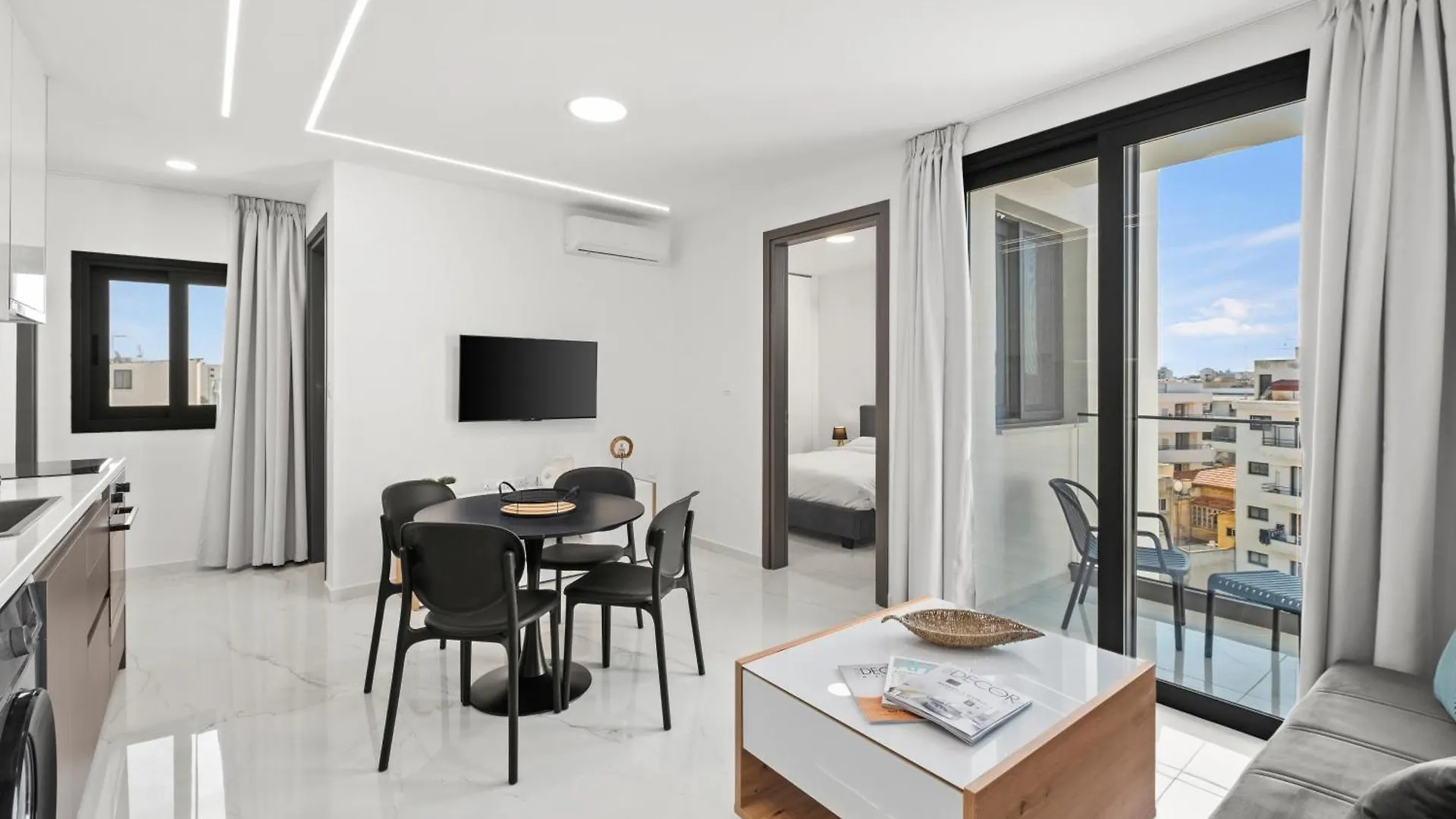 Maestro City Apartments Ларнака