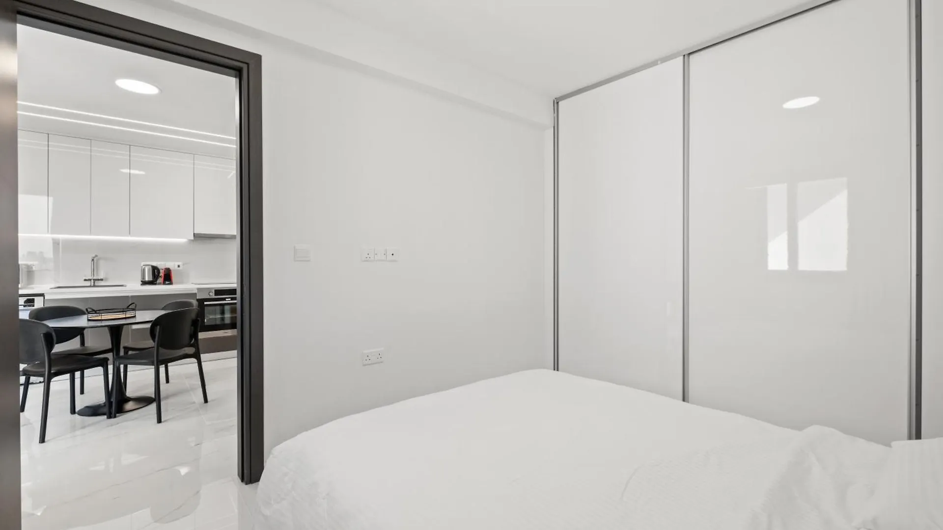 Maestro City Apartments Ларнака Кипр