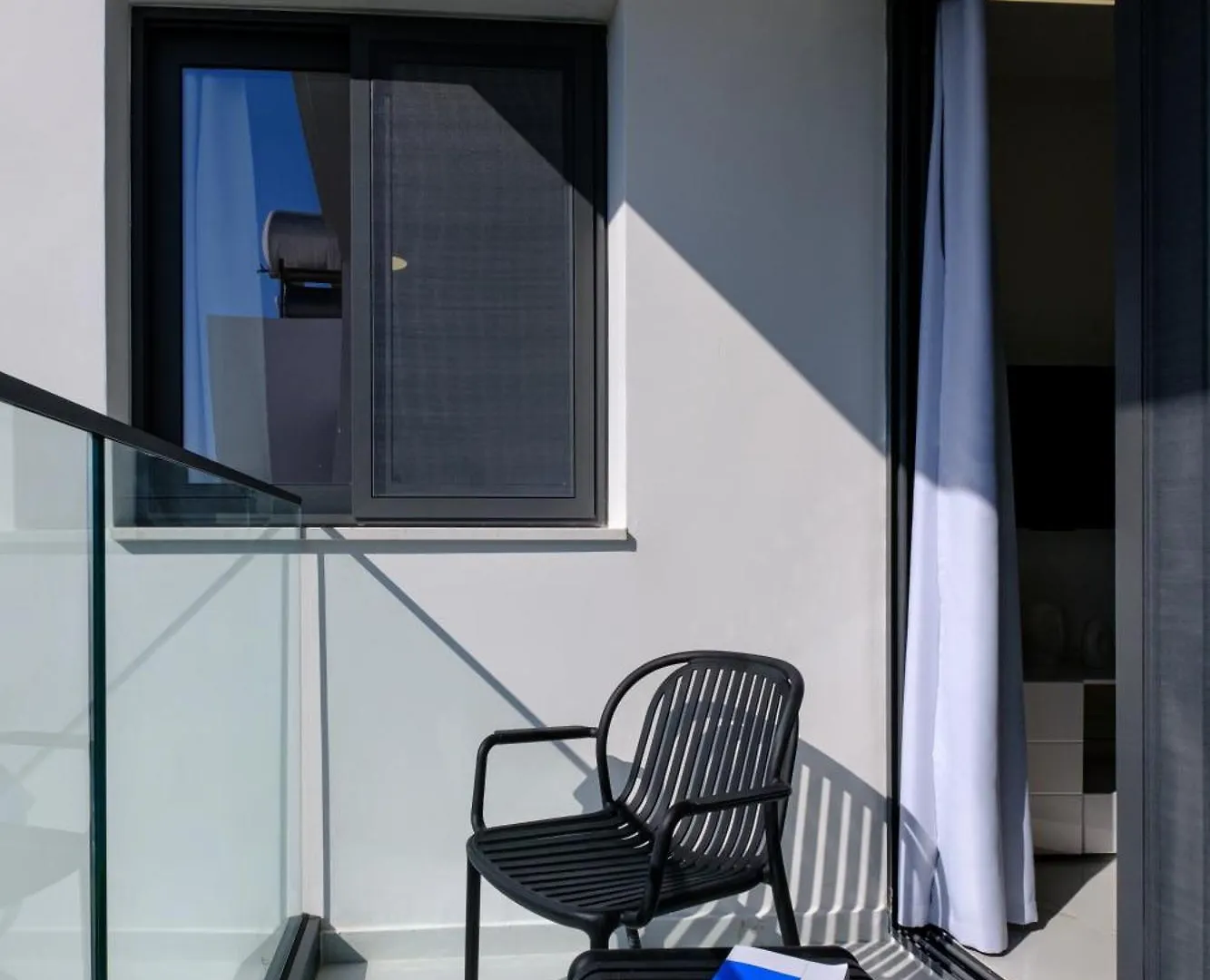 לרנקה Maestro City Apartments